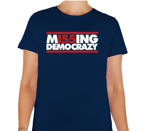 Moda Social-M155ing democracy